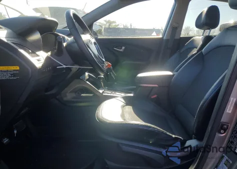 2011 Hyundai Tucson Gls from USA, damaged, VIN KM8JUCAC3BU206441